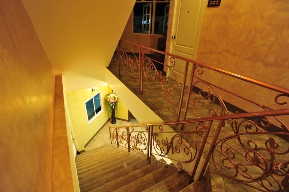 Kireeya Villa Phetcsaburi Kültér fotó