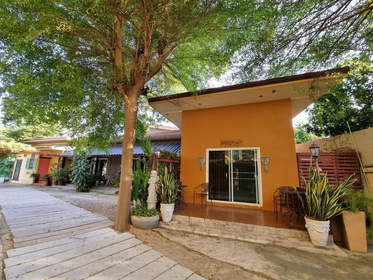 Kireeya Villa Phetcsaburi Kültér fotó